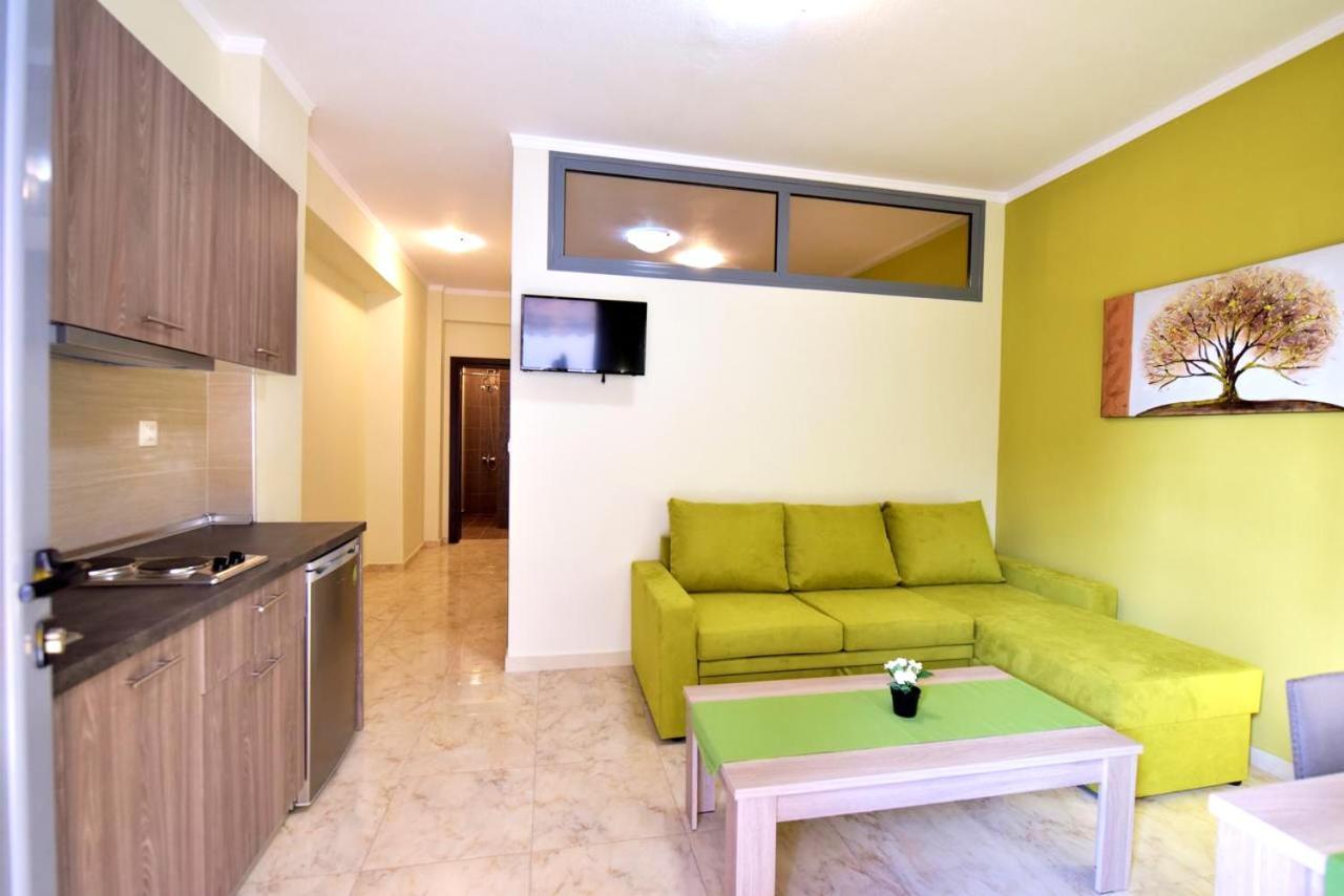 Elia Beach Modern Suites Flogita Exteriér fotografie